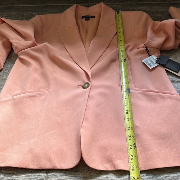Halogen Darted One-Button Blazer - Picture 6 of 9